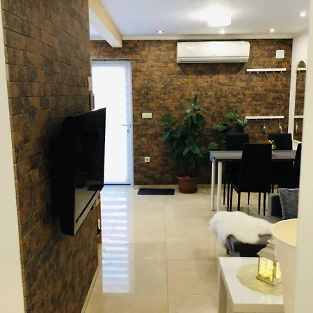 아파트 Baky House *